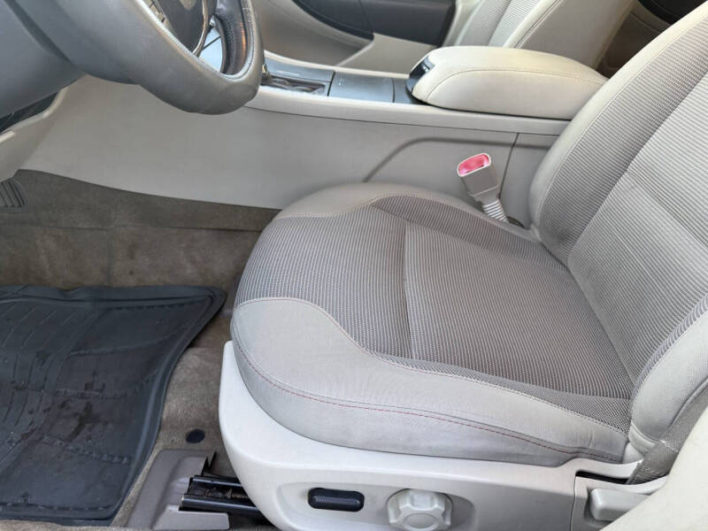 2011 Ford Taurus SEL