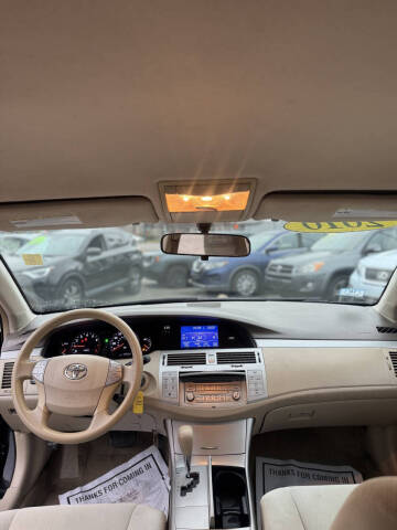 2010 Toyota Avalon XL