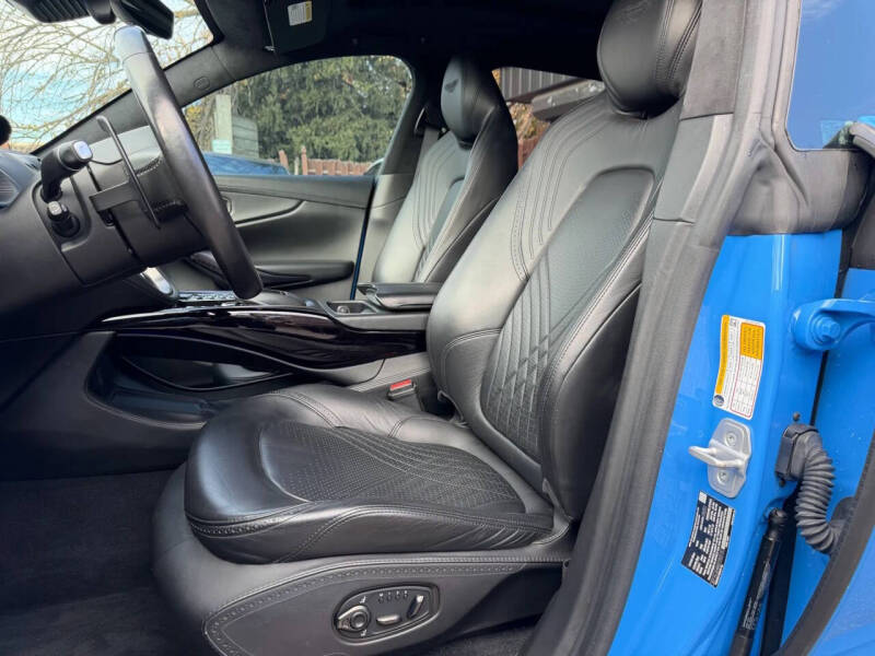 2021 Aston Martin DBX