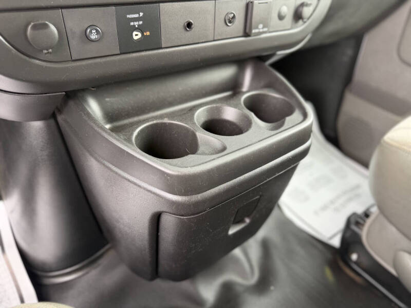 2017 Chevrolet Express 2500