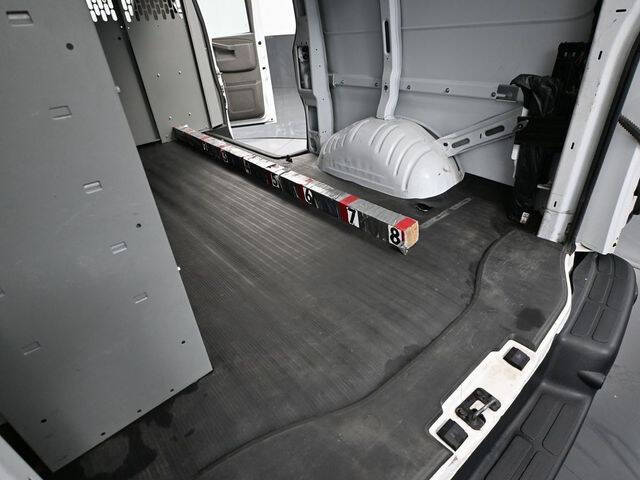 2022 Chevrolet Express 2500