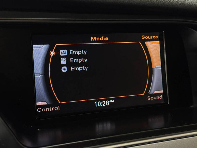 2016 Audi A4 2.0T quattro Premium