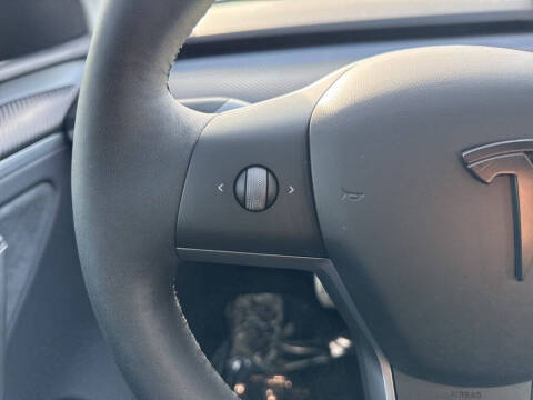 2025 Tesla Model Y Performance