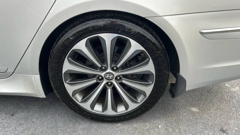 2012 Hyundai Genesis