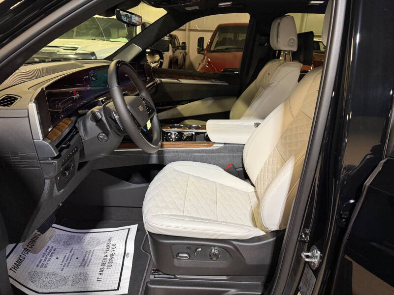 2026 Cadillac Escalade Platinum Sport