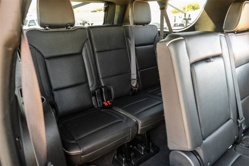 2022 GMC Yukon XL SLT