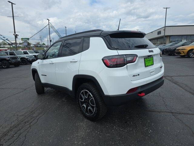 2025 Jeep Compass Trailhawk