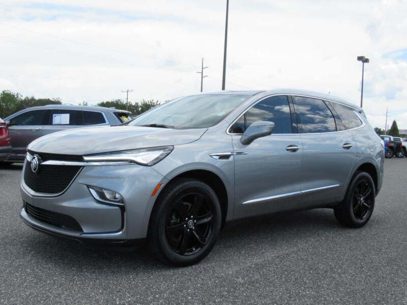 2024 Buick Enclave Essence