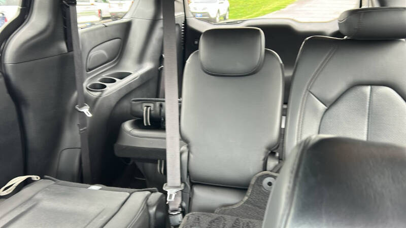 2020 Chrysler Pacifica Touring L