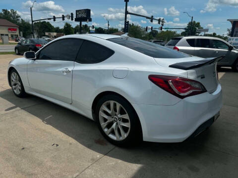 2016 Hyundai Genesis Coupe 3.8