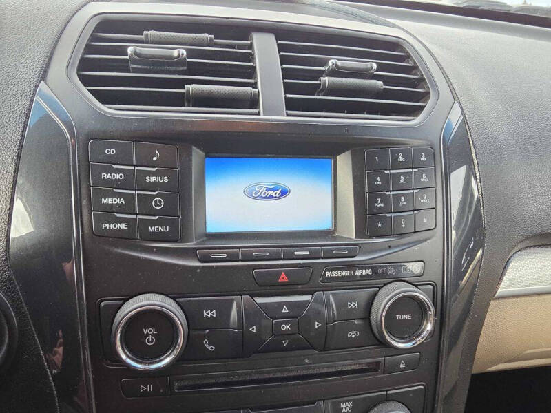 2017 Ford Explorer