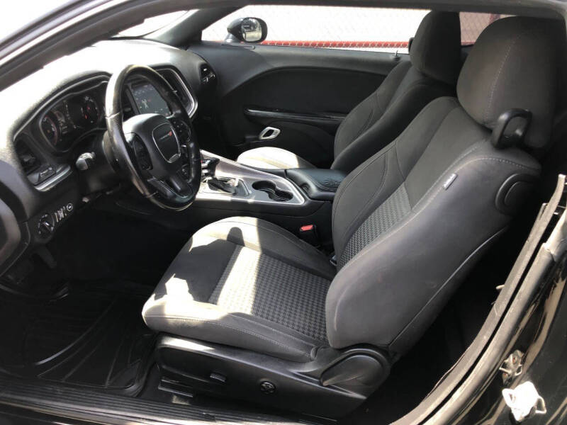 2019 Dodge Challenger SXT