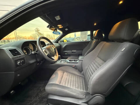 2014 Dodge Challenger SXT