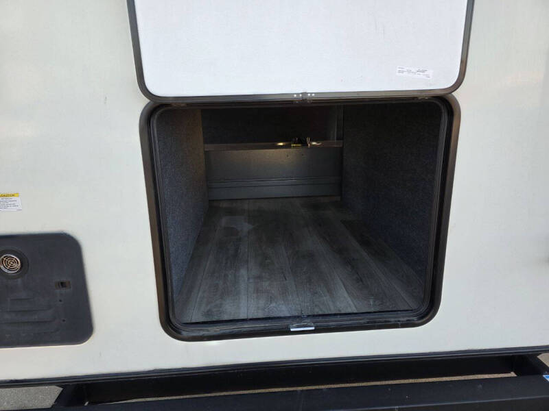 2024 Forest River Heritage Glen 36FL