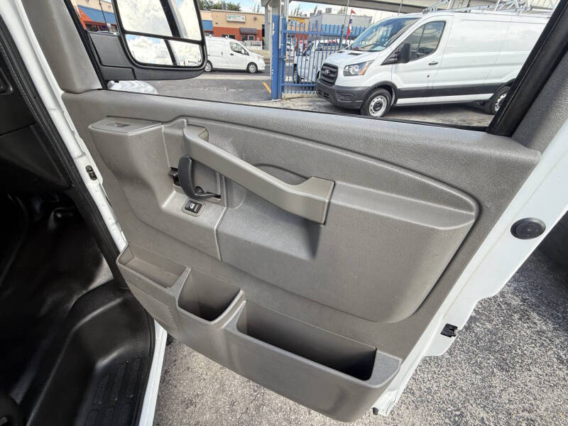 2018 GMC Savana 2500