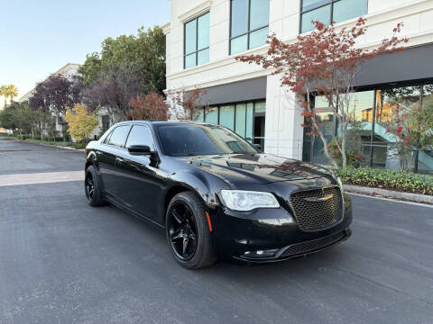 2016 Chrysler 300 C
