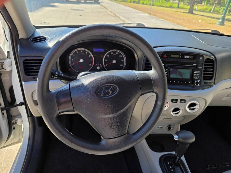 2010 Hyundai Accent GS