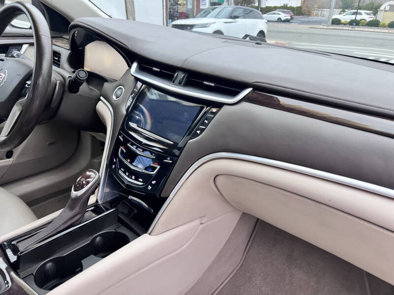 2015 Cadillac XTS Premium
