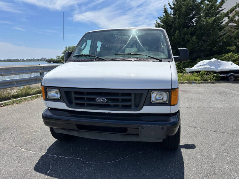 2003 Ford E-Series E-250