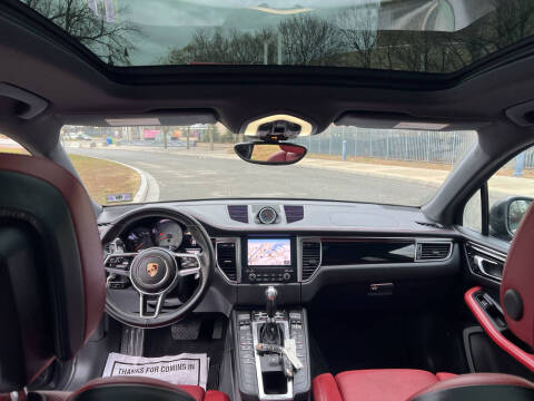 2017 Porsche Macan S