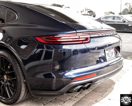 2018 Porsche Panamera