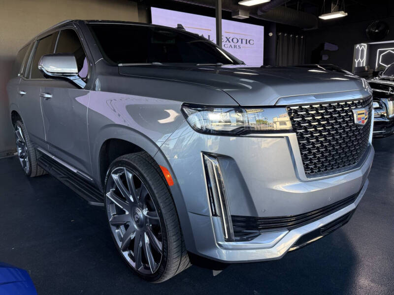 2022 Cadillac Escalade Luxury's photo