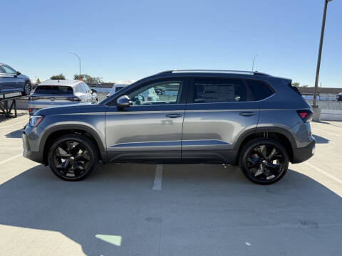 2026 Volkswagen Taos SE