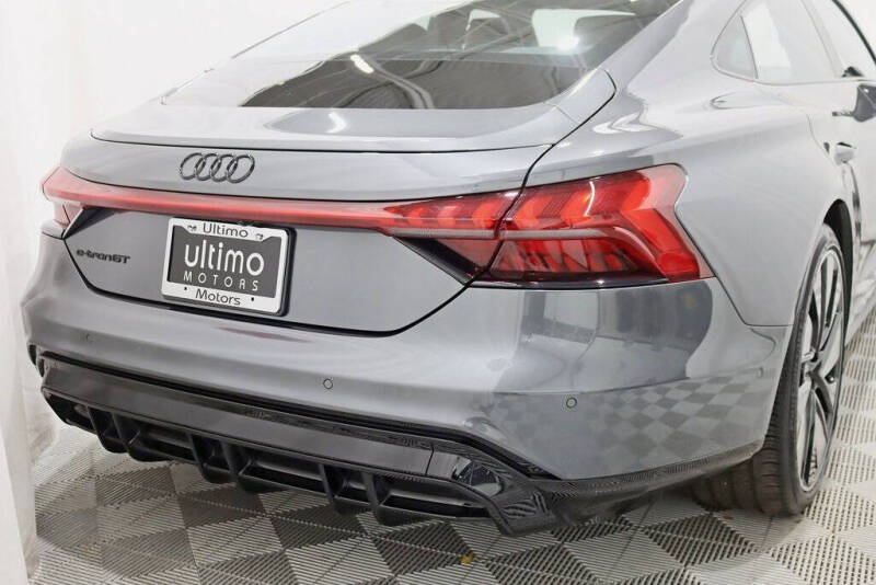 2023 Audi e-tron GT quattro Prestige