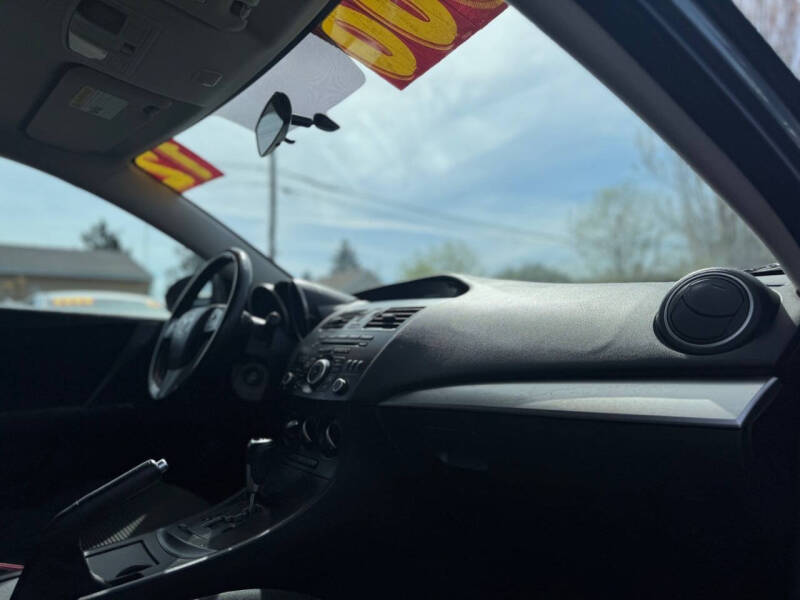 2012 Mazda MAZDA3 i Touring