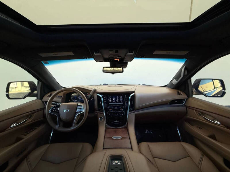 2017 Cadillac Escalade Platinum