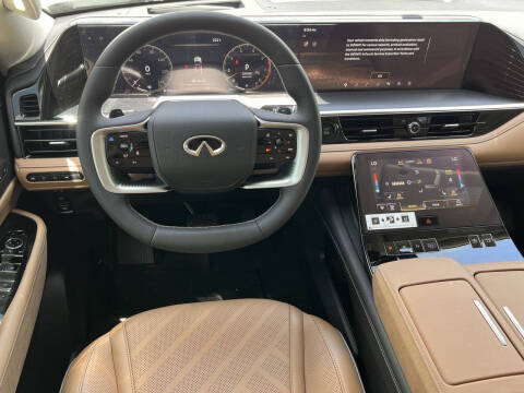 2027 Infiniti QX80 Luxe