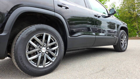 2017 GMC Acadia SLT-1