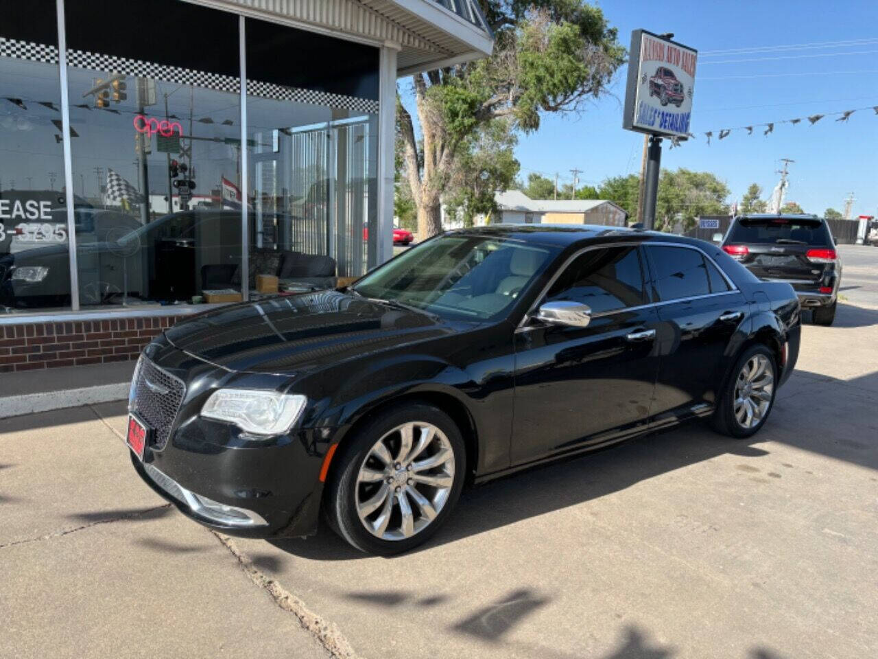 2018 Chrysler 300 for sale at Kansas Auto Sales in Ulysses, KS