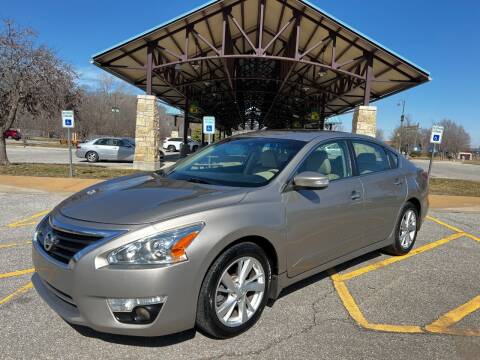 2014 Nissan Altima for sale at Nationwide Auto in Merriam KS