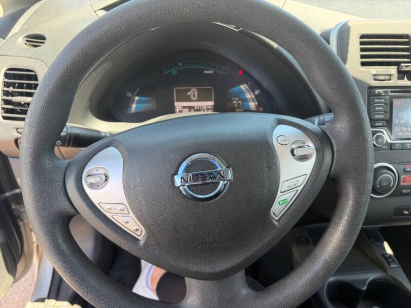 2016 Nissan LEAF S-24