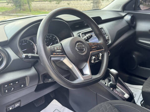 2021 Nissan Kicks S