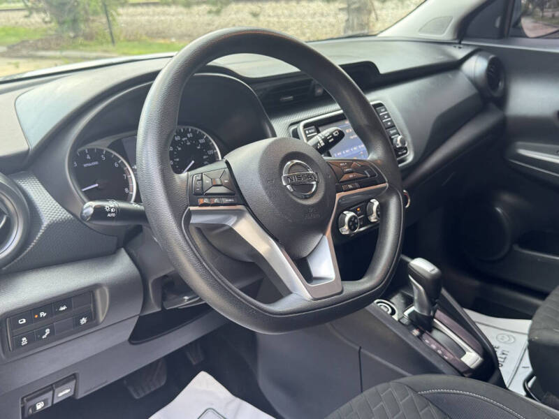 2021 Nissan Kicks S