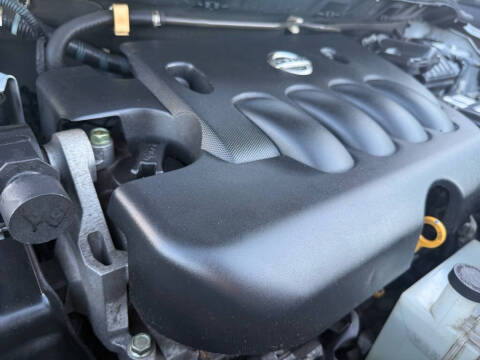 2009 Nissan Versa 1.8 S