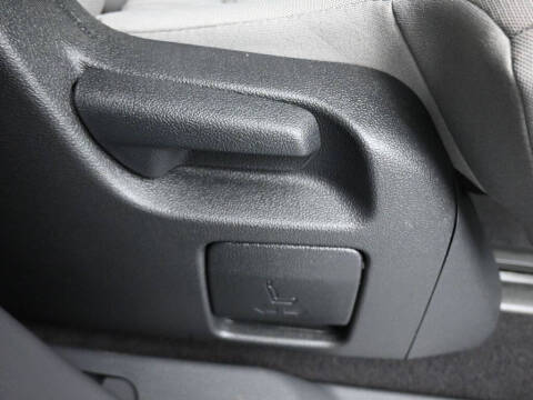 2022 Toyota Sienna LE 8-Passenger