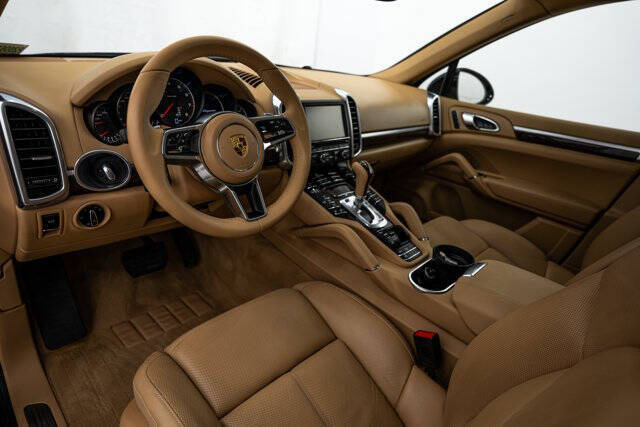 2016 Porsche Cayenne