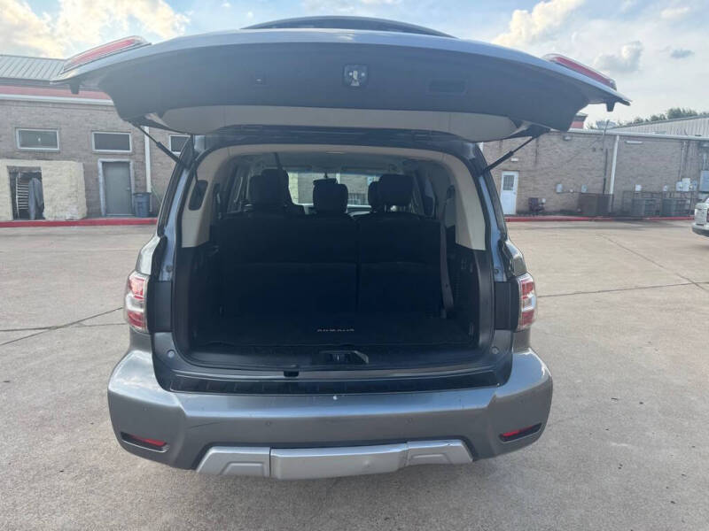 2017 Nissan Armada SV