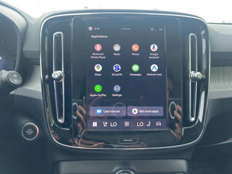 2026 Volvo XC40 B5 Core