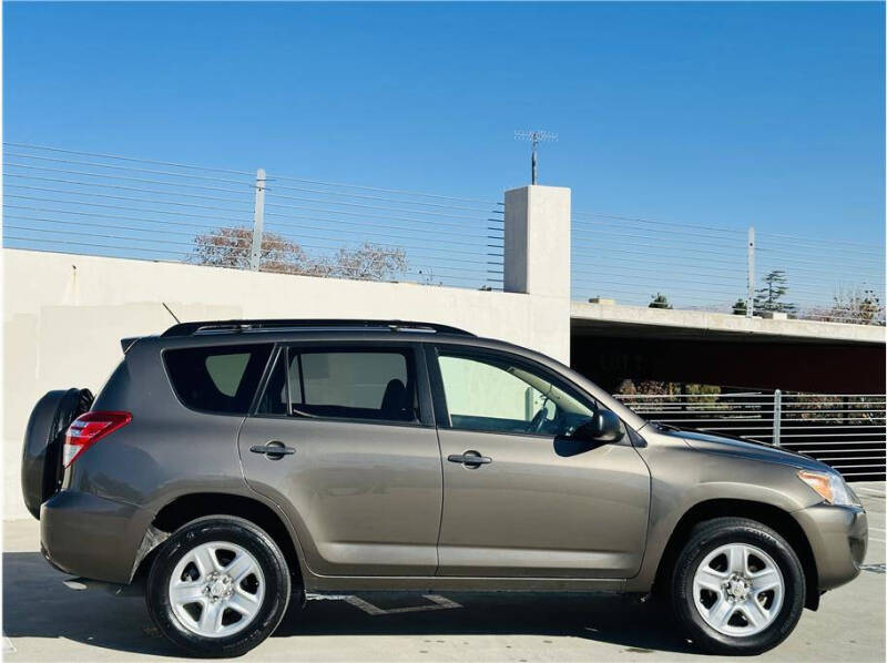 2010 Toyota RAV4 Base photo 12