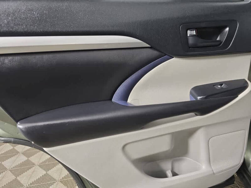 2018 Toyota Highlander LE Plus