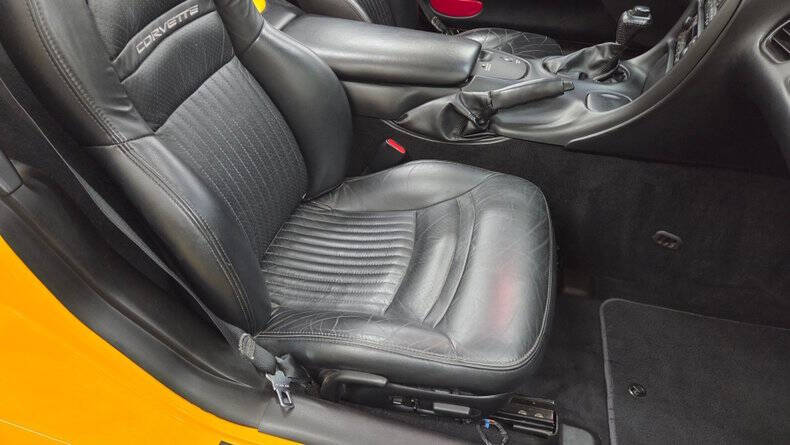 2004 Chevrolet Corvette