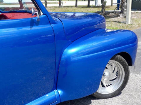 1948 Ford Super Deluxe