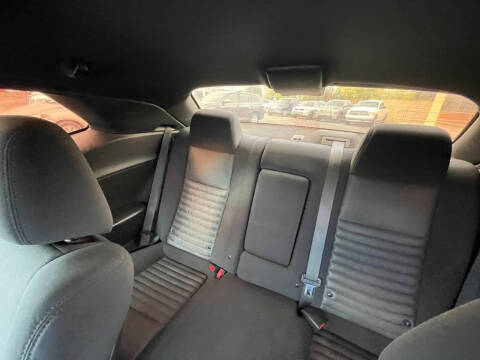 2012 Dodge Challenger SXT