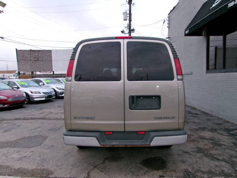 2001 Chevrolet Express G2500