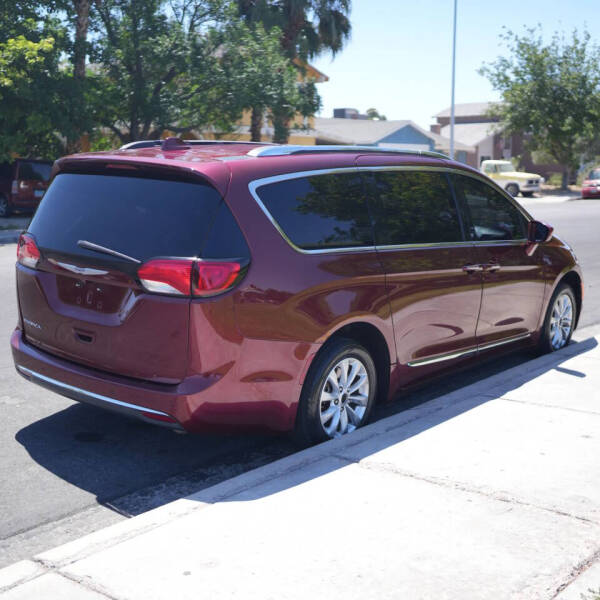 2018 Chrysler Pacifica Touring L