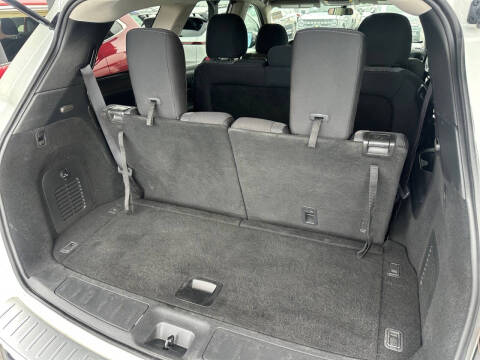 2020 Nissan Pathfinder S